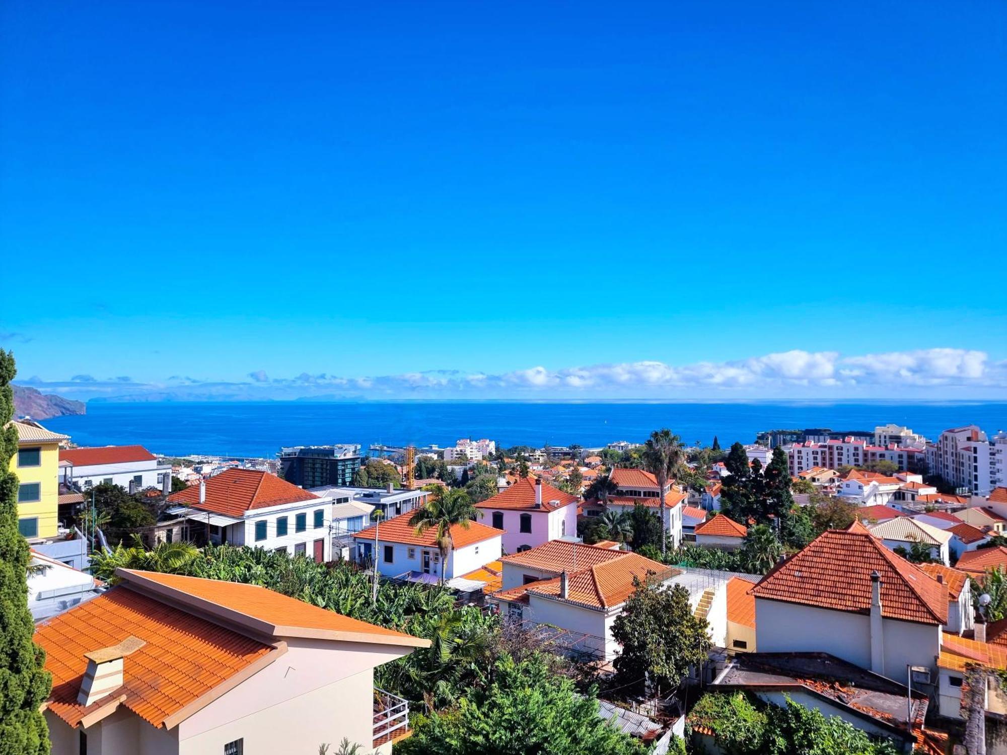 Big Apartment With Ocean Views, Ideal For Groups فونشال المظهر الخارجي الصورة
