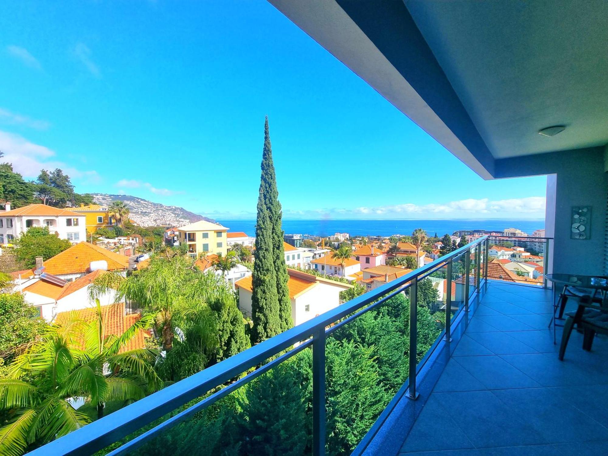 Big Apartment With Ocean Views, Ideal For Groups فونشال المظهر الخارجي الصورة